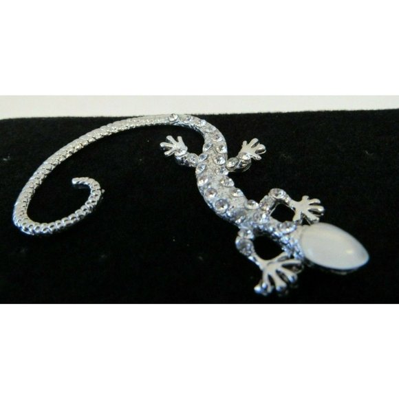 Gecko Lizard Salamander Ear Stud Cuff Earring, Silvertone - Picture 2 of 3